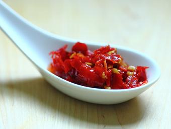 Chopped salted chilies (duo jiao, 剁椒)
