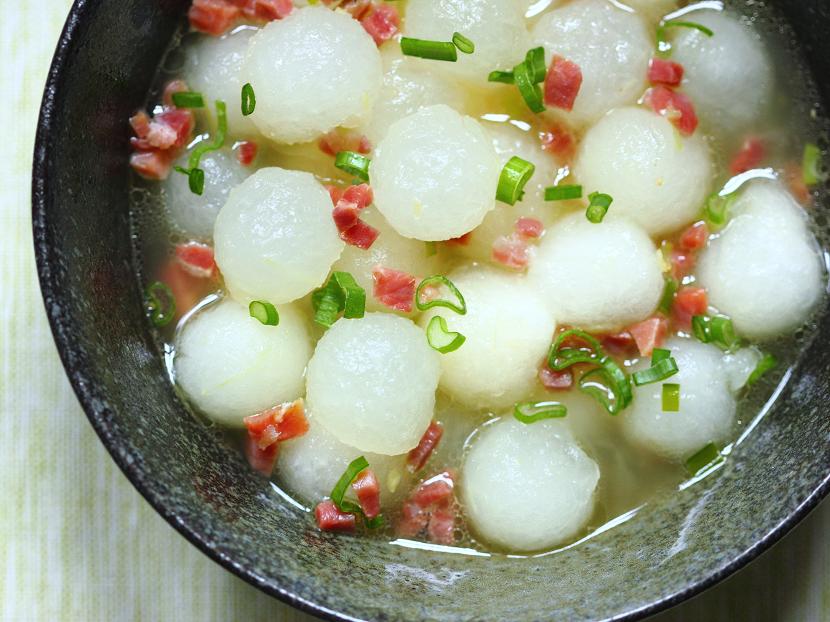 One of my favorite ways of cooking winter melon is to make a braise with ham. In this dish, I use a melon baller to create winter melon balls instead of cutting the melon into slices as traditionally done.