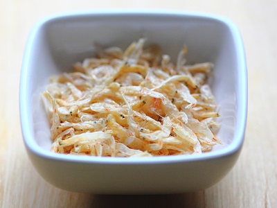 Tiny dried shrimp, or Xia Pi (虾皮) in Mandarin, is a great ingredient to boost umami flavor in savory dishes.