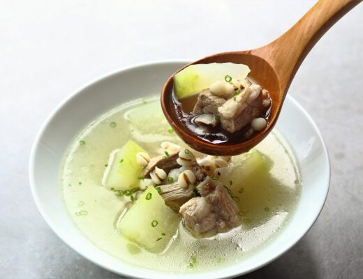 A nourishing and healing soup in hot weather, thanks to the cooling properties of Job's tears and winter melon.