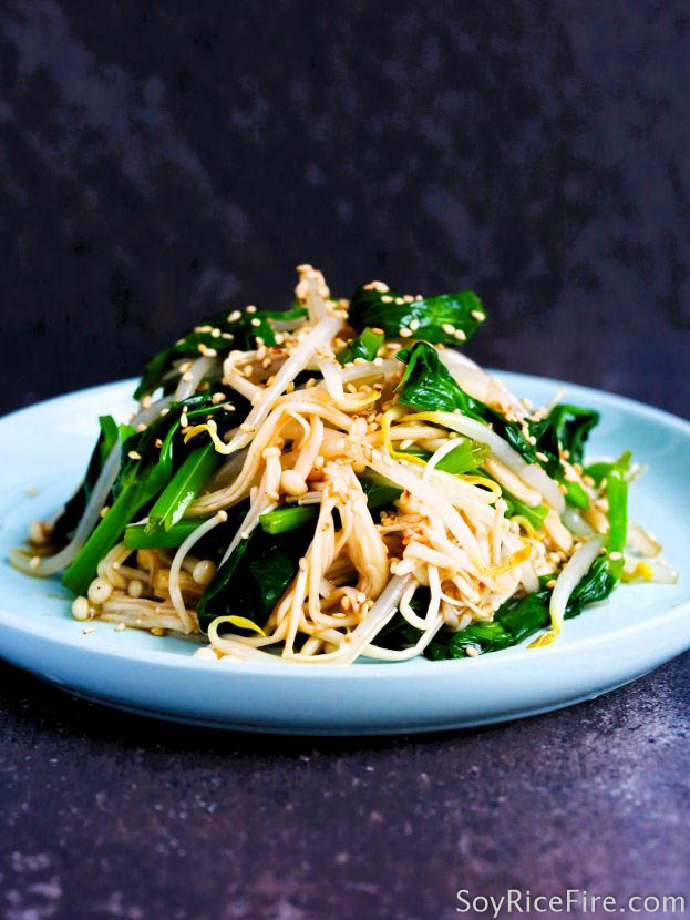 Popular in Asian stir-fries and noodle dishes, mung bean sprouts are great for making a refreshing salad for hot summer days.